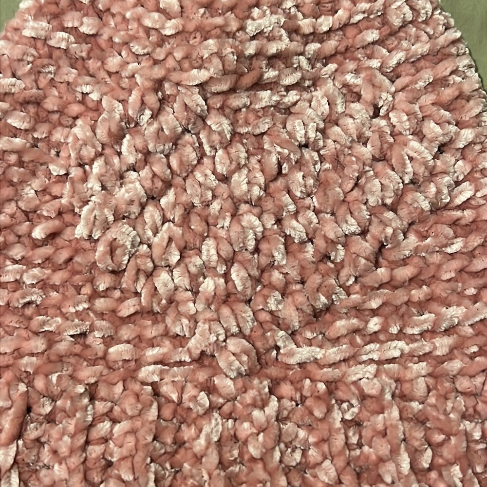 Handmade pink hat - Picture 2 of 2